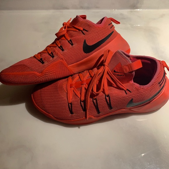 nike hypershift red